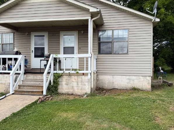 403 Austin Ave #B, Sheffield, AL 35660