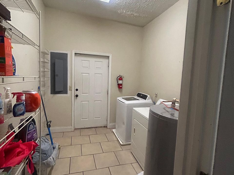 426 1/2 N Roane St 1/2, Harriman, TN 37748 Zillow