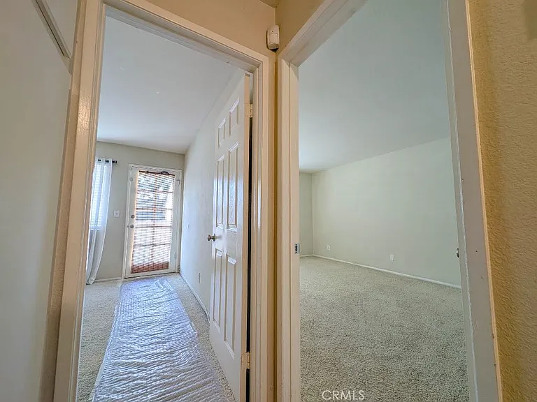 1965 Coulston St #10 — Photo 41