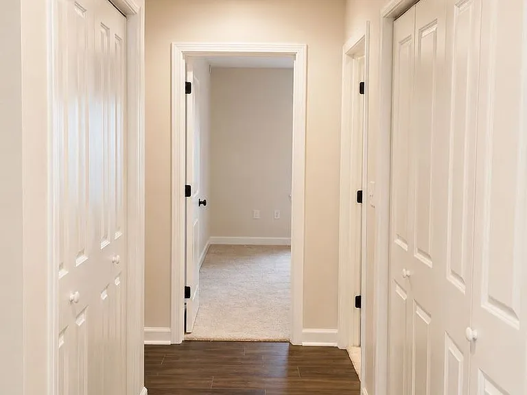 3401 Derby Dr — Photo 7