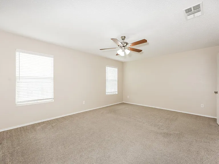 5312 Newcastle Ln — Photo 10