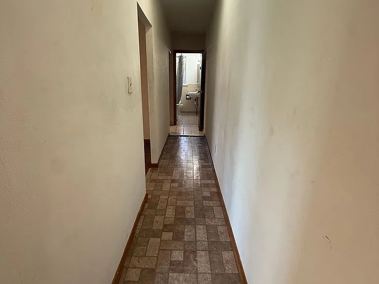 2824 Clermont Ave — Photo 7
