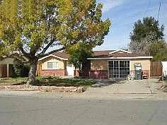 631 Chester Dr photo 1