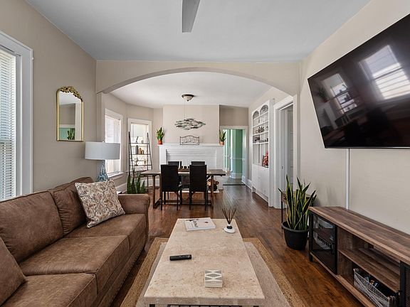 4th image of 2353 E Oklahoma Ave #2353