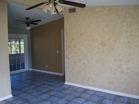 3rd image of 2029 Bergerac Dr