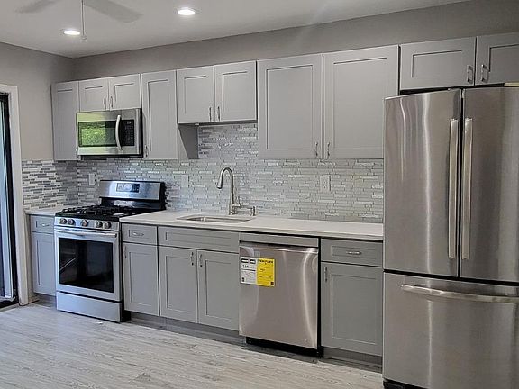 3rd image of 44 Peachtree Ct