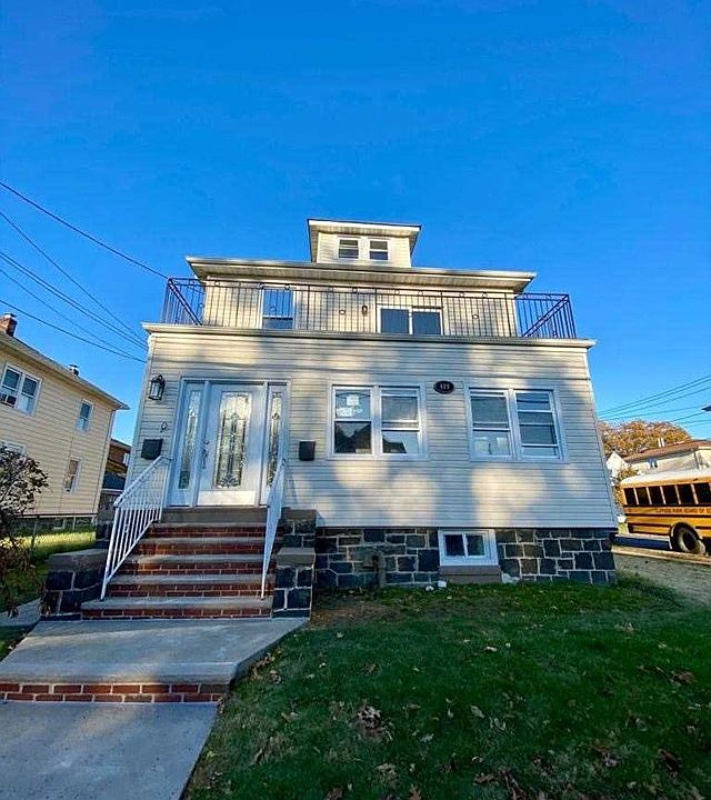 1st image of 409 Lincoln Ave #2