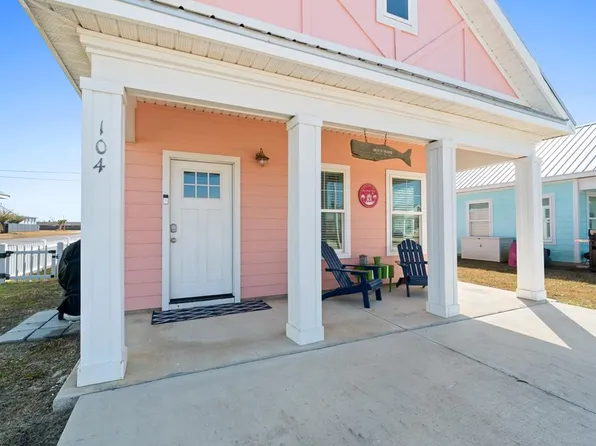 104 Ocean View Dr, Mexico Beach, FL 32456