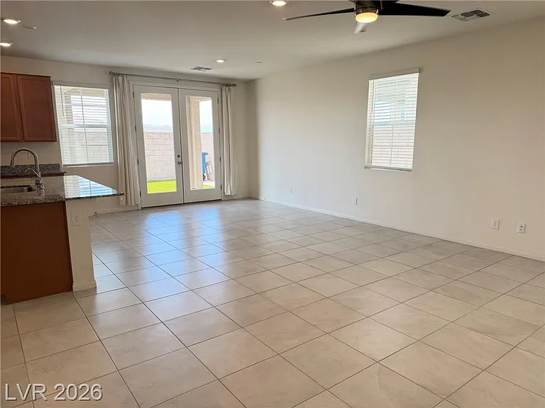 2321 Teatro Ave — Photo 8