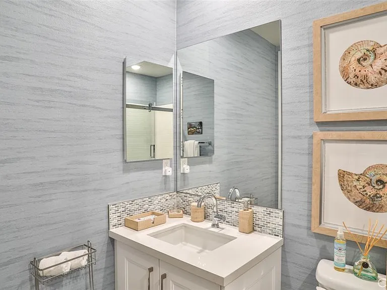 3319 Doheny Way — Photo 41