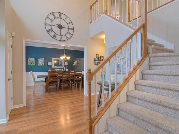 3rd image of 6936 Cardindale Dr