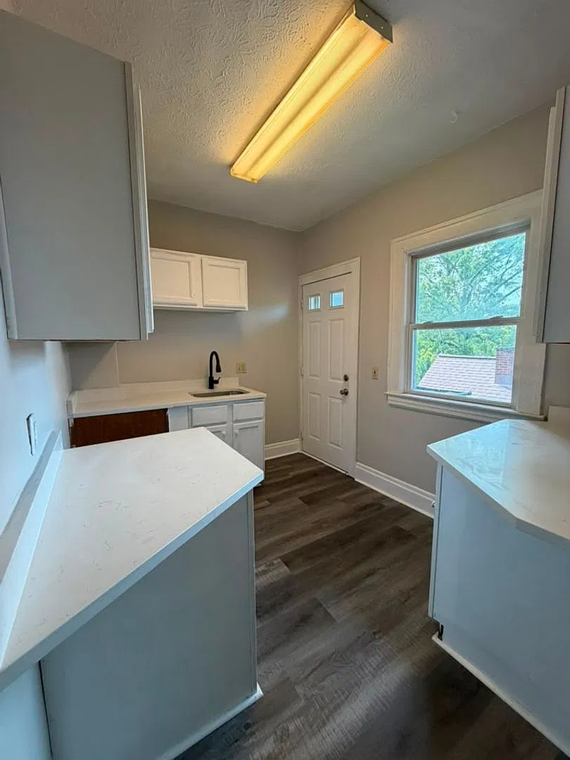 14174 Superior Road — Photo 3
