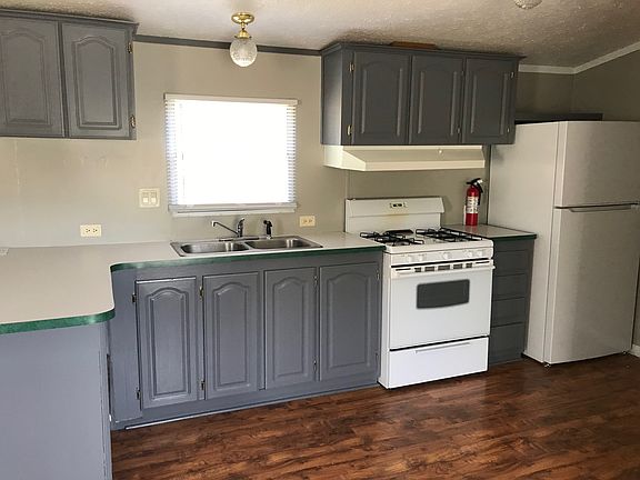 3rd image of 2509 E Summerview Dr