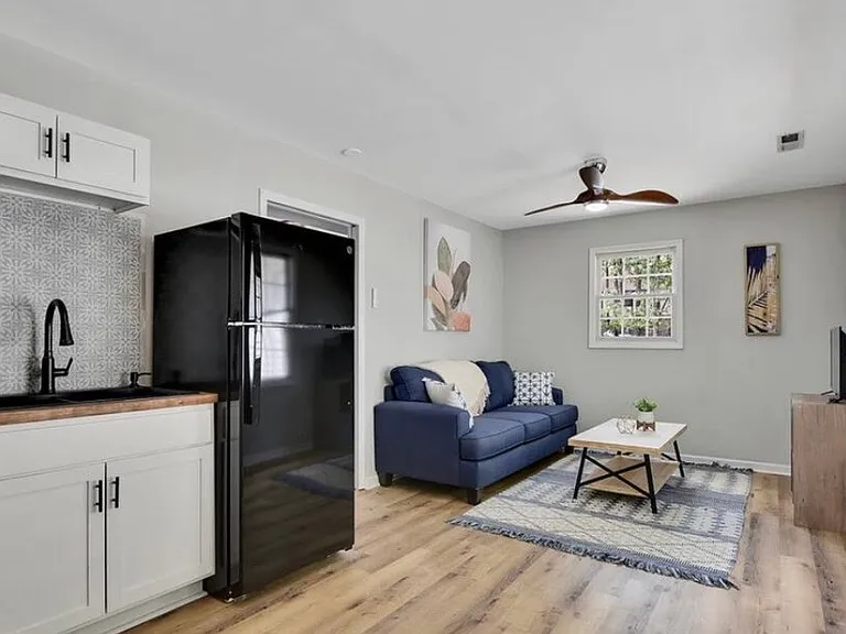 5490 Eastwind Rd #B — Photo 6