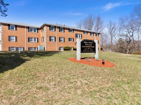 57 Sylvan St APT 2E, Danvers, MA 01923