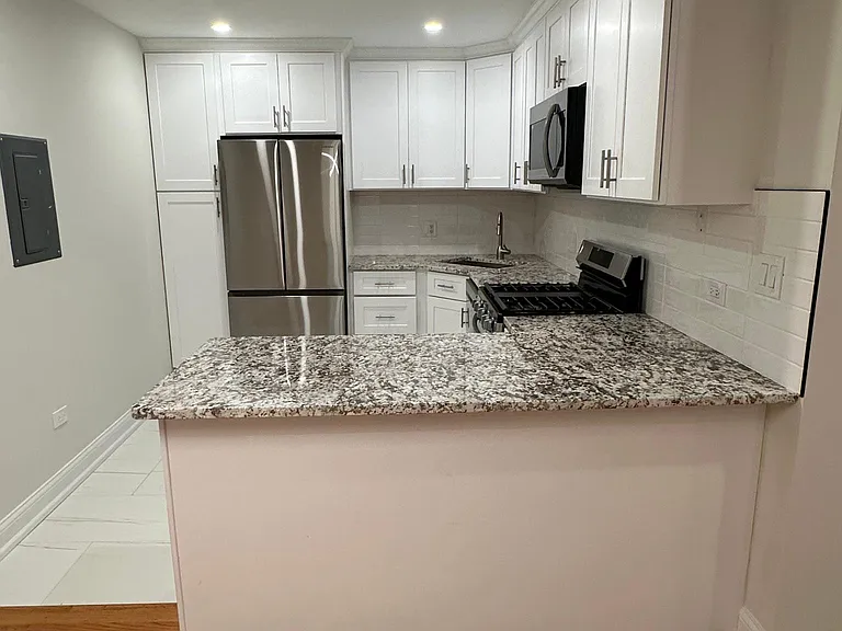 1 N Chestnut Ave #1B — Photo 4