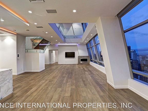 4th image of 900 W Olympic Blvd Floor 51E-51