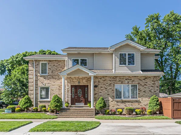 5101 N Nashville Ave, Chicago, IL 60656