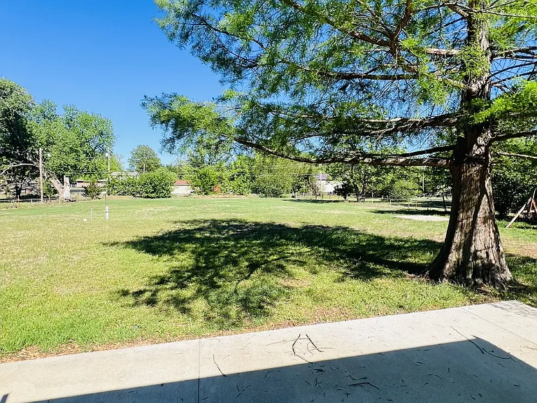 3615 N Grant St — Photo 20