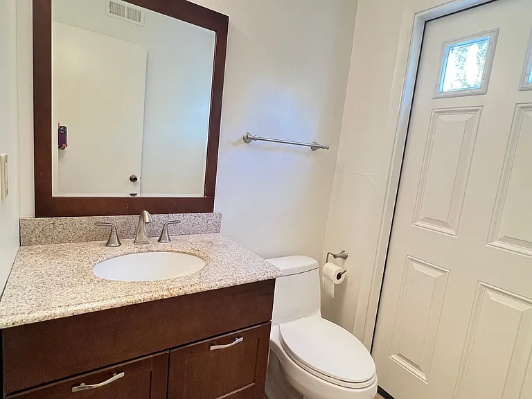 233 Calvin Pl — Photo 16