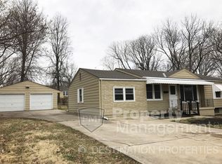 10106 E 79th St, Raytown, MO 64138