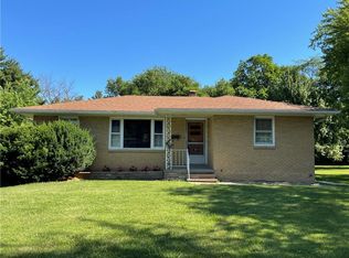 515 Mack St, Westville, IL 61883