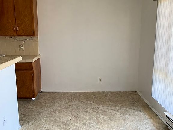 5th image of 530 S Richmond Ave #6