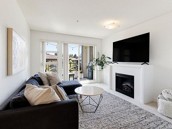 3rd image of 738 E 29th Ave #213
