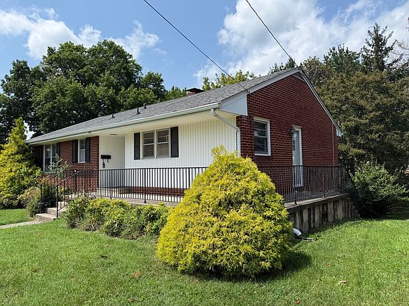 2nd image of 929 Logan St