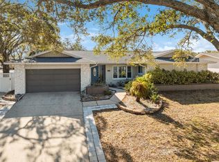 1695 Honeybear Ln, Dunedin, FL 34698