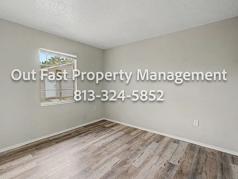 1275 Sylvia Ave — Photo 30