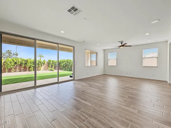 12055 N 169TH Avenue, Surprise, AZ 85388