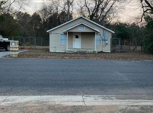 715 W Pacific Ave, Gladewater, TX 75647