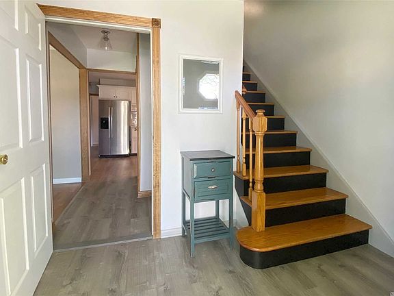 4th image of 53 Irving Ave