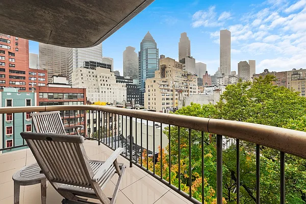 Sold by Douglas Elliman | media 10