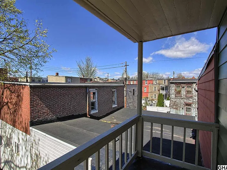 1414 Green St — Photo 19