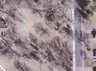 415 Harbor Ln N, Plymouth, MN 55447