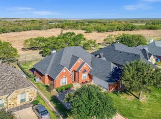 3124 Preston Club Dr, Sherman, TX 75092