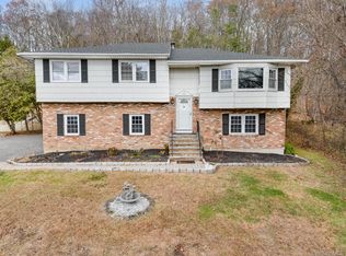 26 Astor Drive, Mahopac, NY 10541