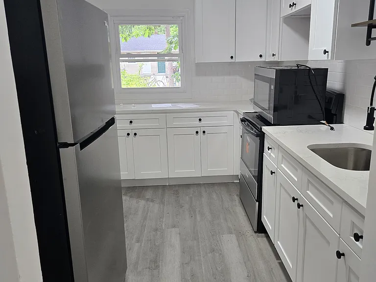 115 Maple Dr — Photo 10