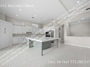 5741 Beechnut Dr, Loxahatchee, FL 33470