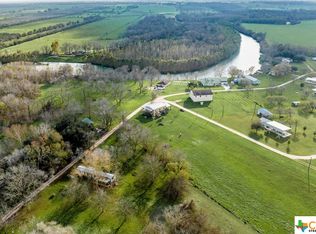 300 Goodwin Rd, Gonzales, TX 78629