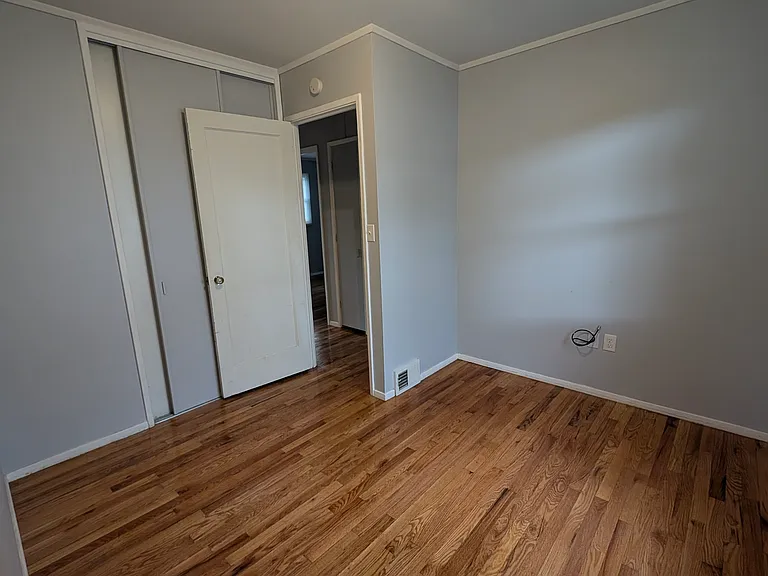 3003 Congress Ave — Photo 6