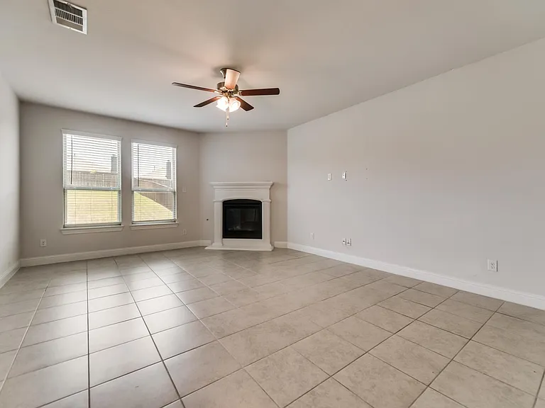 1216 Gibson Dr — Photo 10