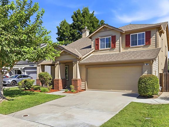 3rd image of 691 Tulare Ct