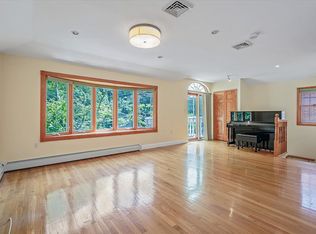 64-50 233rd St #2, Oakland Gardens, NY 11364