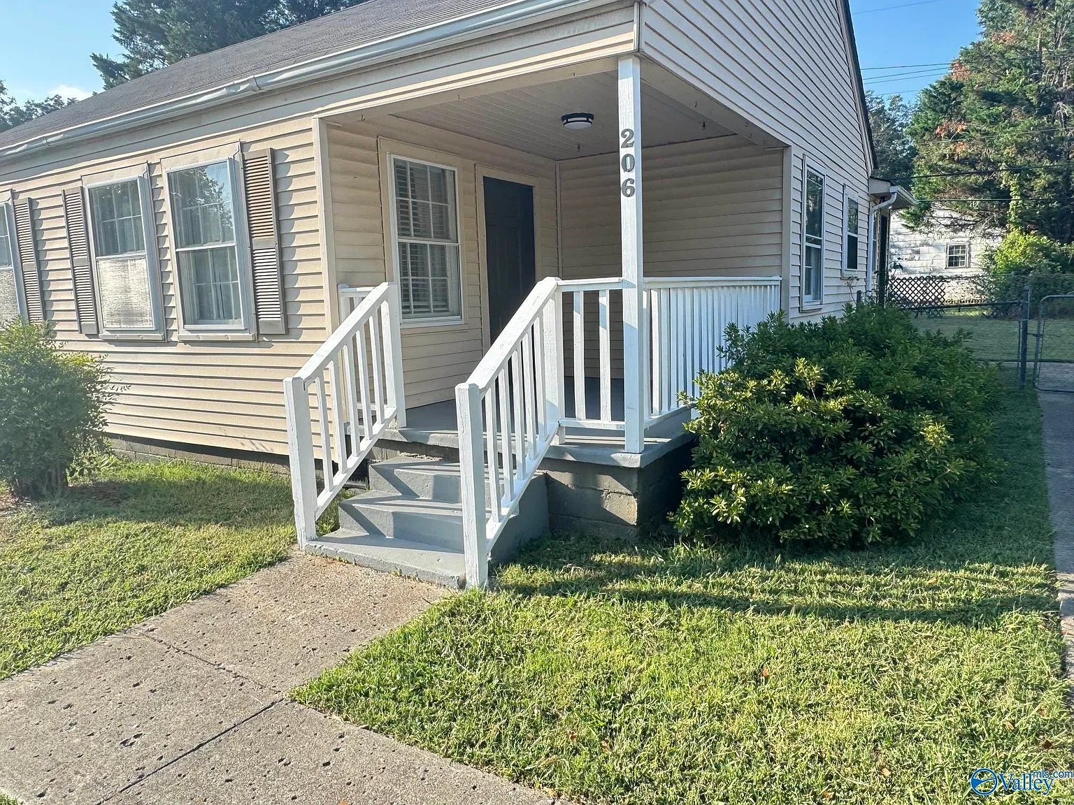 3 bed, 1145 sqft, $1,295 — Photo 4