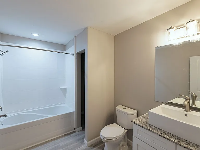 The Venue Apartments — Photo 63