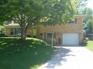 380 Woodside Dr, Batavia, OH 45103