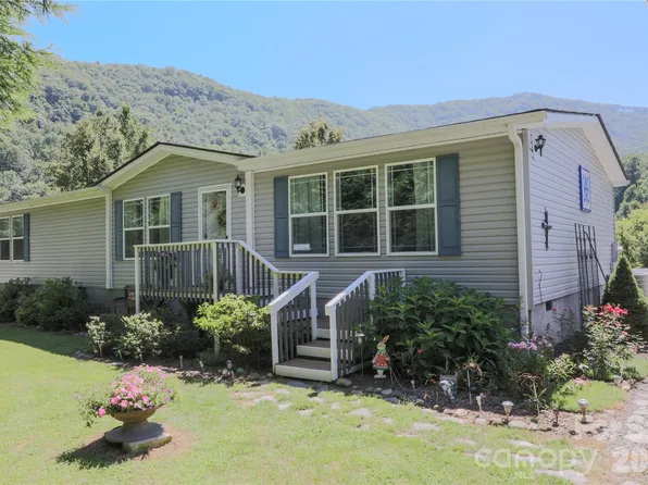 76 Patriot Dr, Waynesville, NC 28786